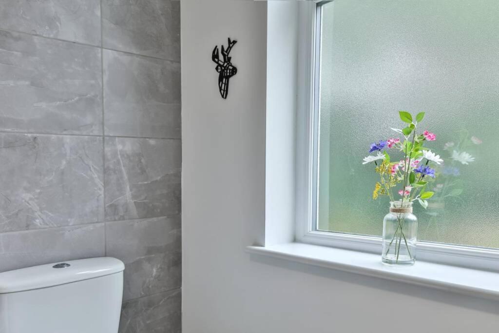Refurbished Plush Property Great Transport Links 셰필드 외부 사진