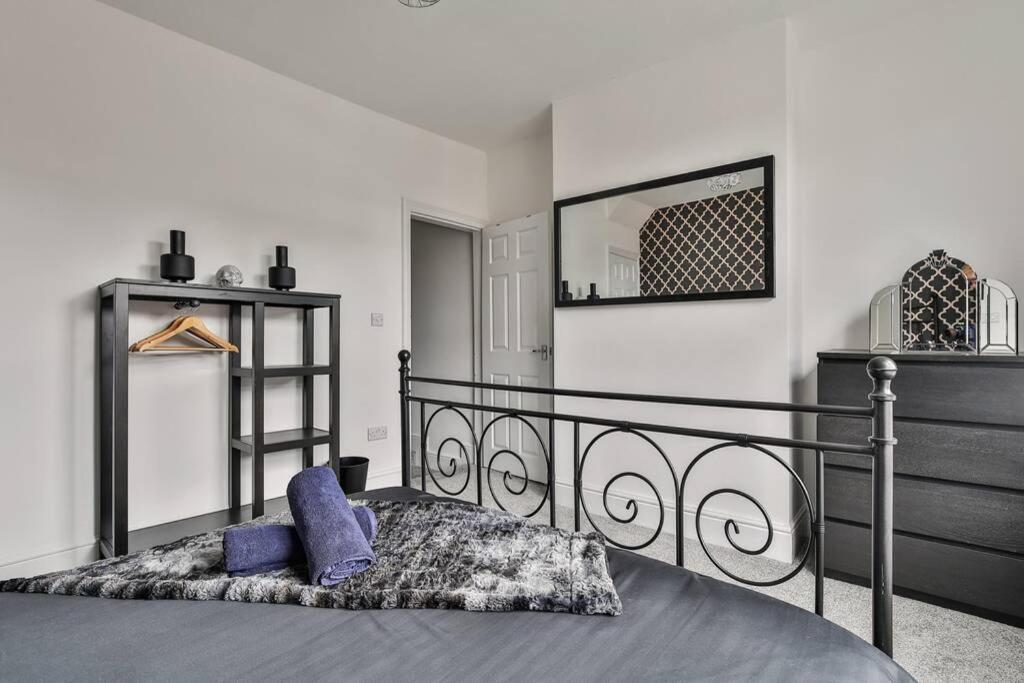 Refurbished Plush Property Great Transport Links 셰필드 외부 사진